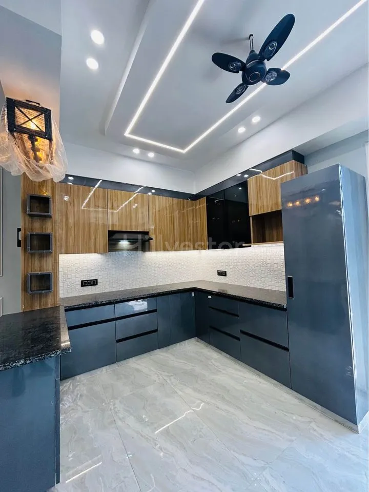 1,600 sq. ft. 3 BHK Apartment on General Mahadev Singh Road, Dehradun