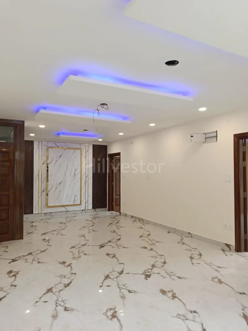 1,600 sq. ft. 3 BHK Apartment near Barog Road in Deoghat, Solan