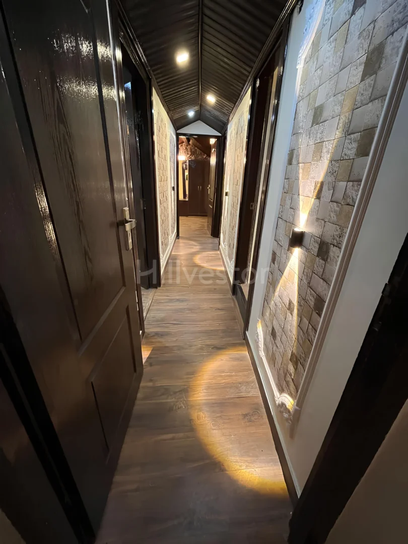 2,800 sq. ft. 5 BHK Apartment near Jakhu Temple in Jakhu, Shimla