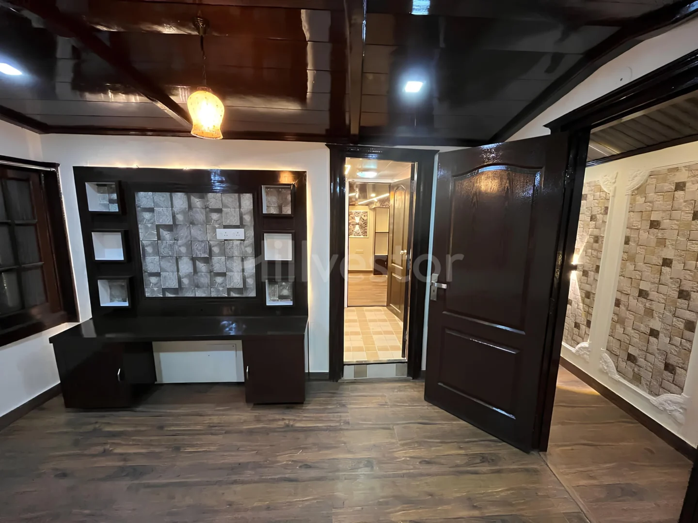 2,800 sq. ft. 5 BHK Apartment near Jakhu Temple in Jakhu, Shimla