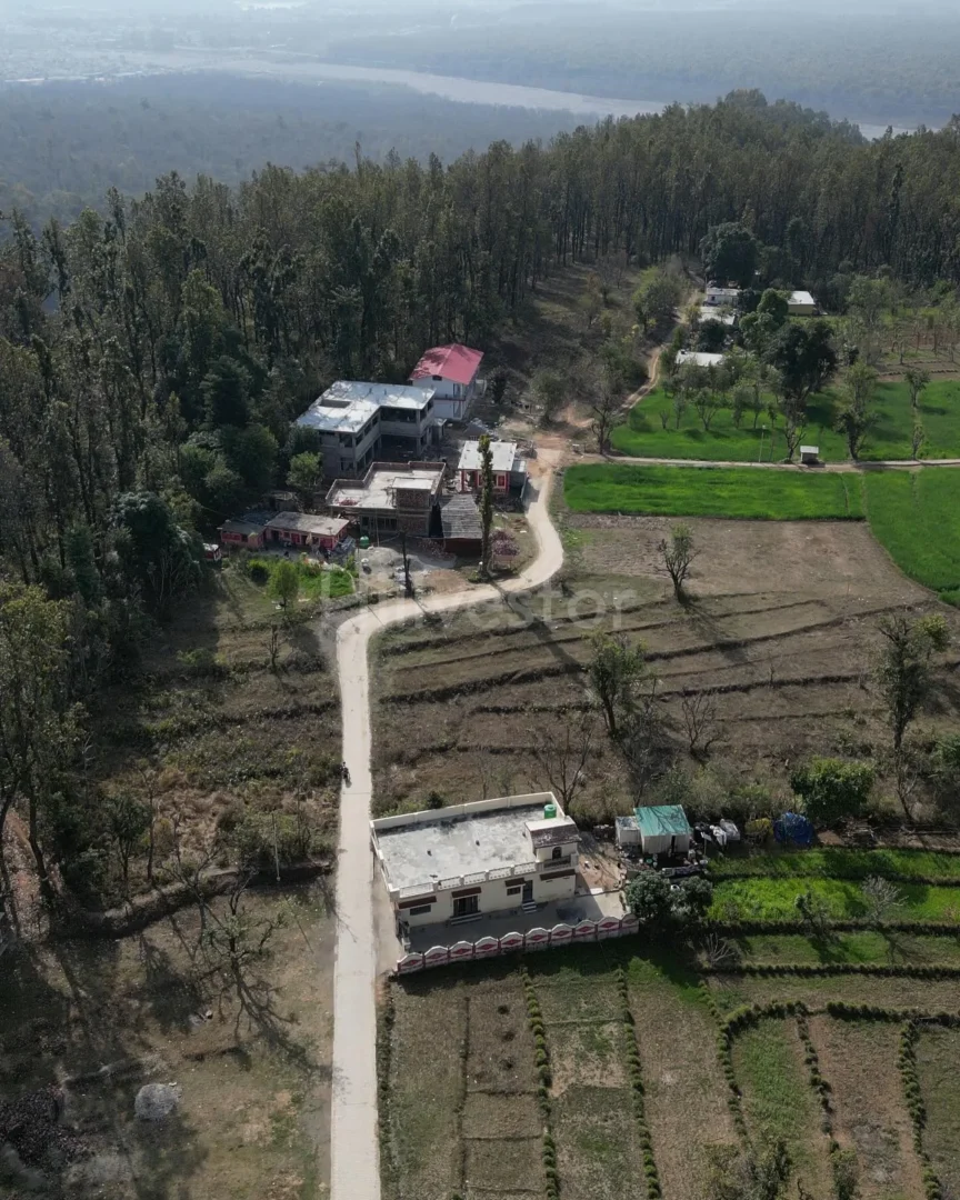 4,340 sq. yd. Residential Land near Aoni Bend in Aoni, Narendra Nagar