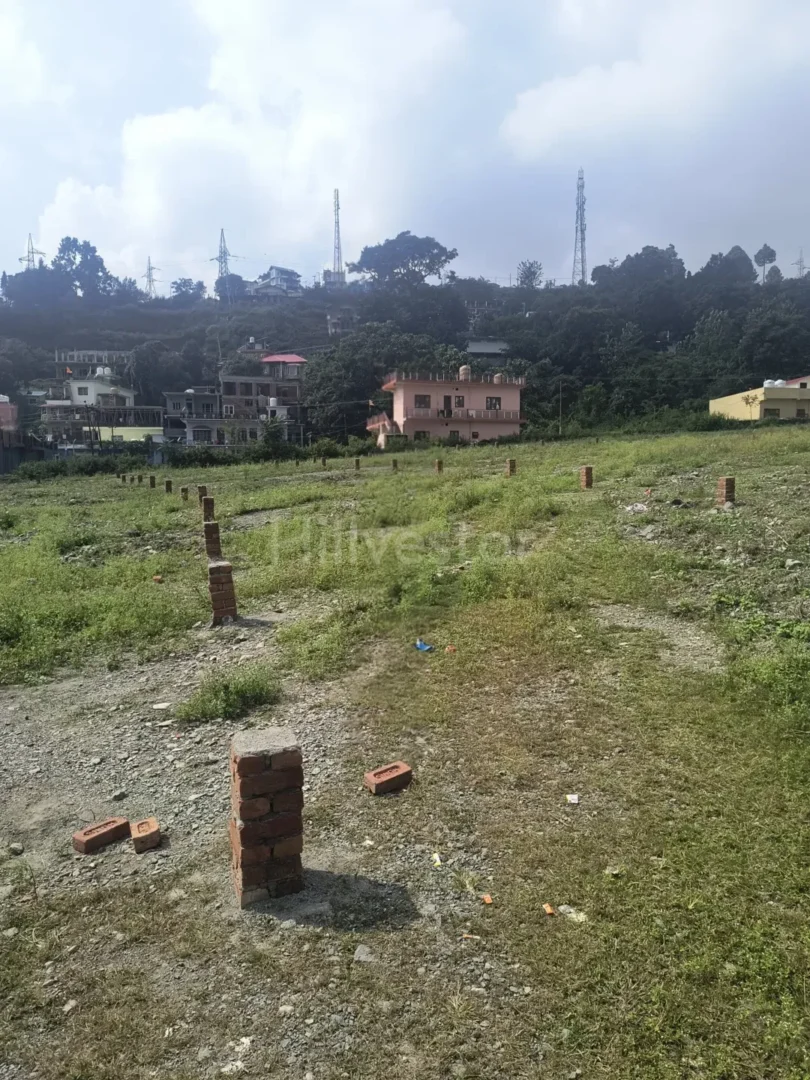 240 sq. yd. Commercial Land near Vikas Bhawan, Bhimtal