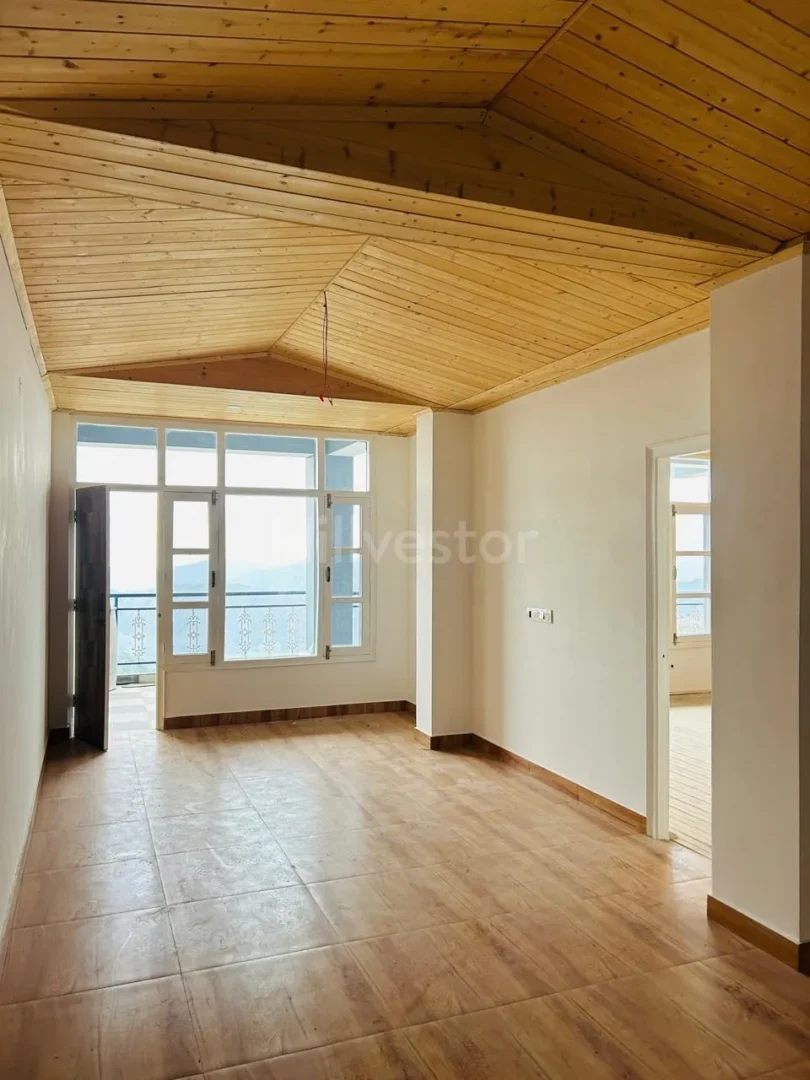 1,600 sq. ft. 3 BHK Apartment near Naldehra Golf Course, Naldehra