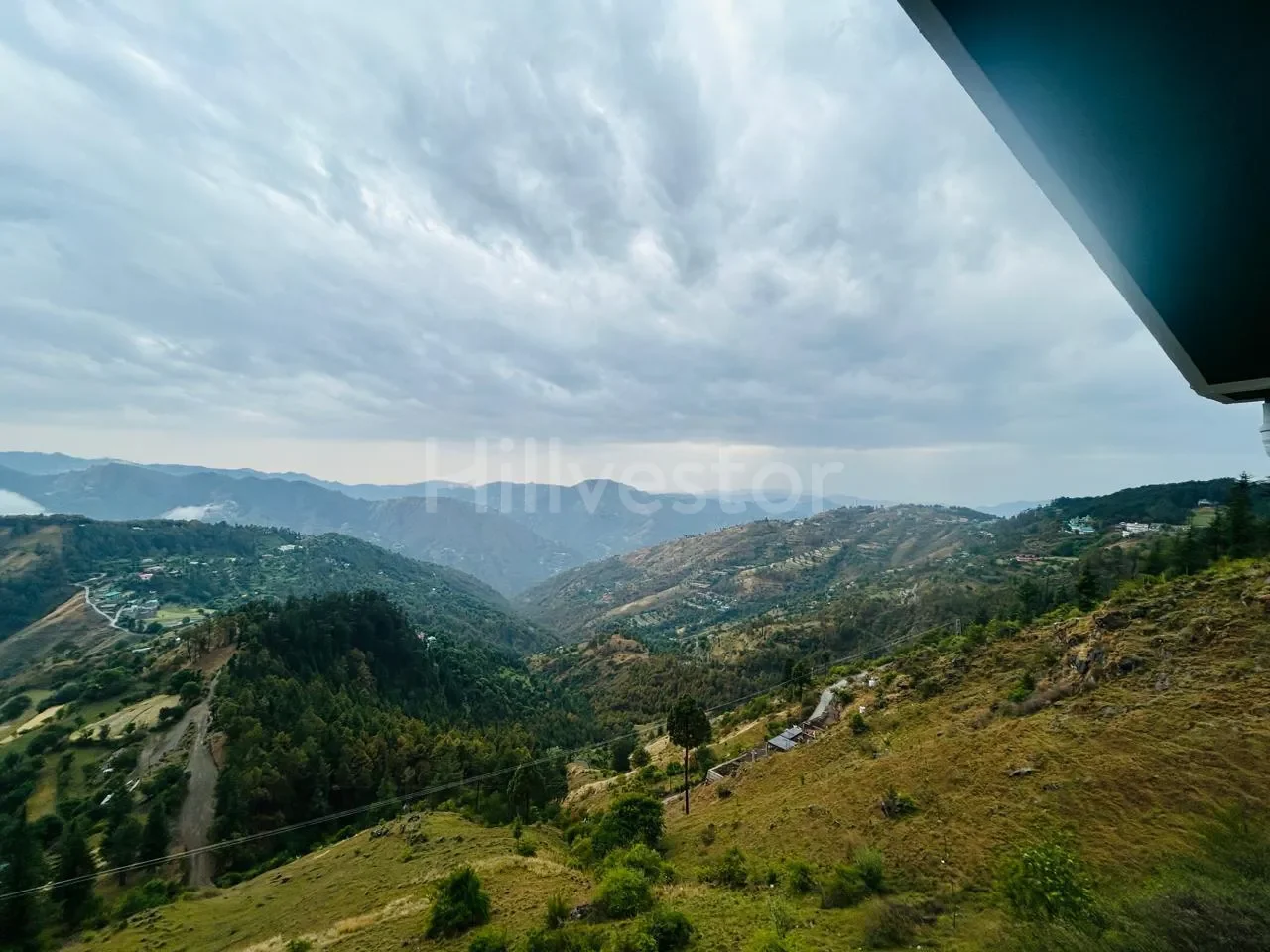 1,600 sq. ft. 3 BHK Apartment near Naldehra Golf Course, Naldehra
