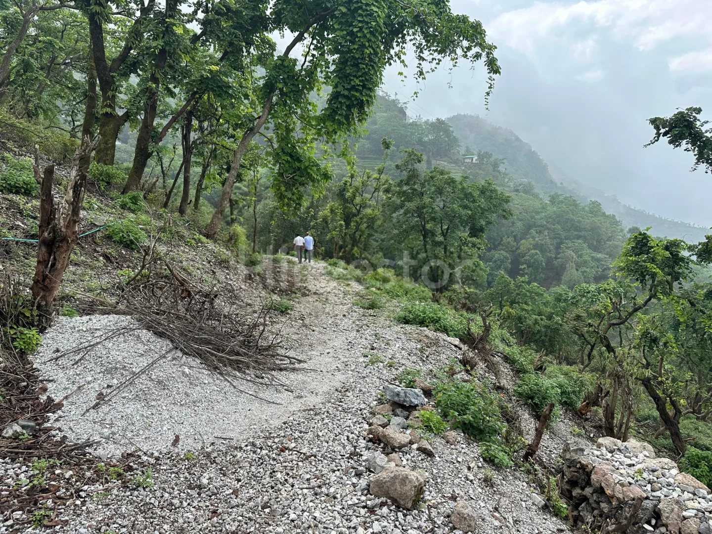 900 sq. yd. Residential Land near Bhatta Falls, Bhatta, Mussoorie
