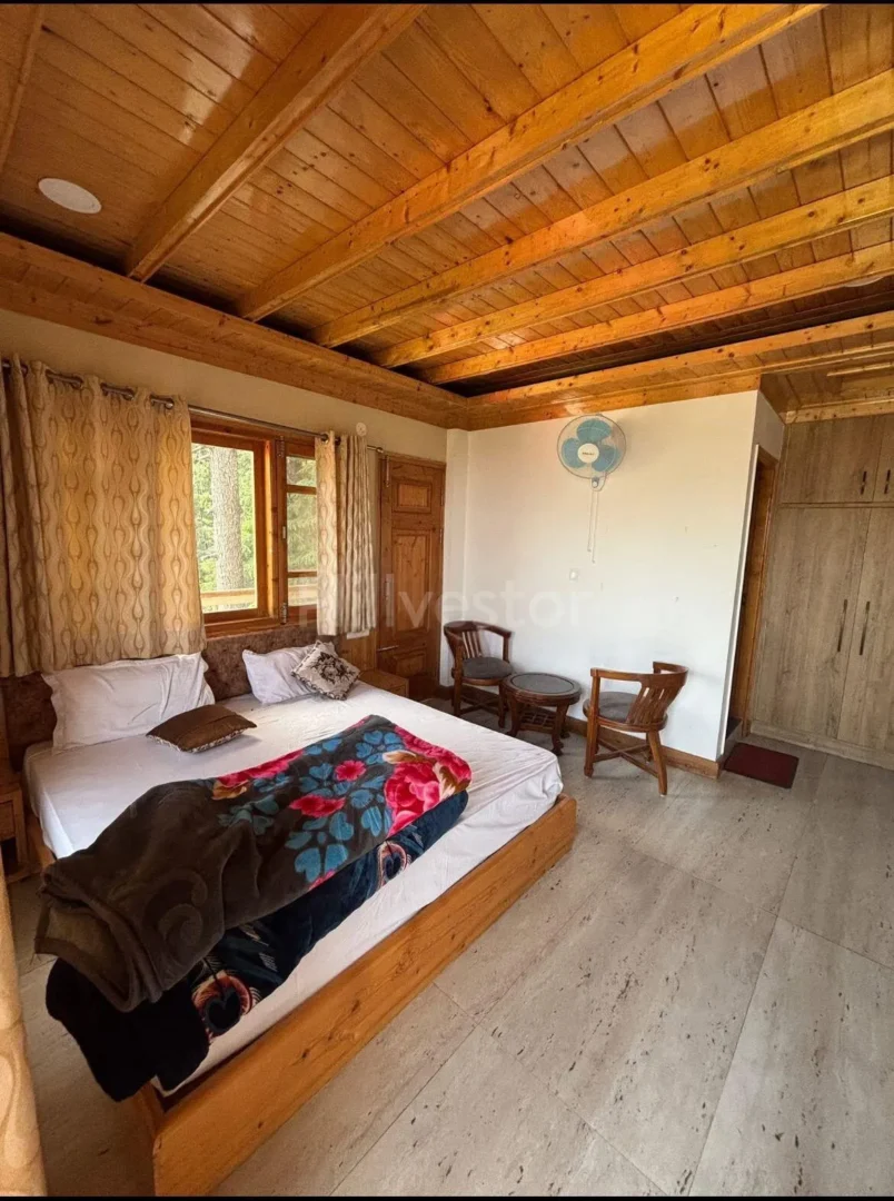 2,400 sq. ft. 6 BHK Apartment near Mall Road, Shimla