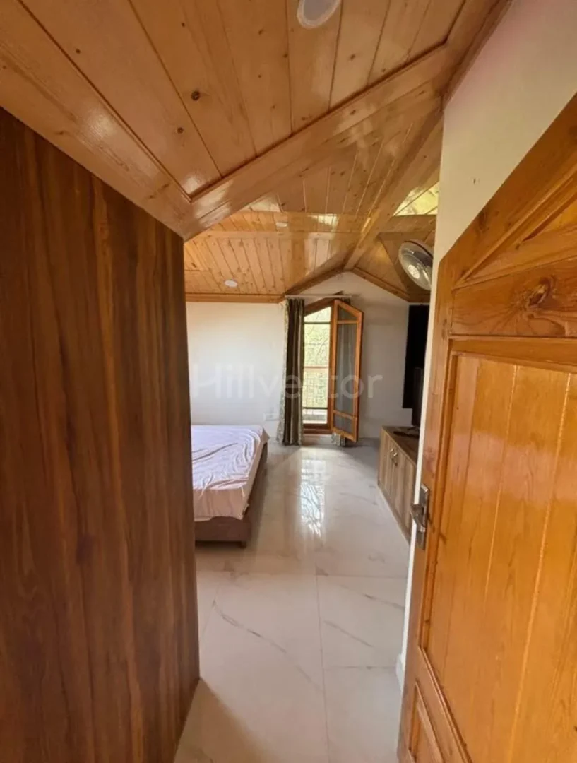 2,400 sq. ft. 6 BHK Apartment near Mall Road, Shimla