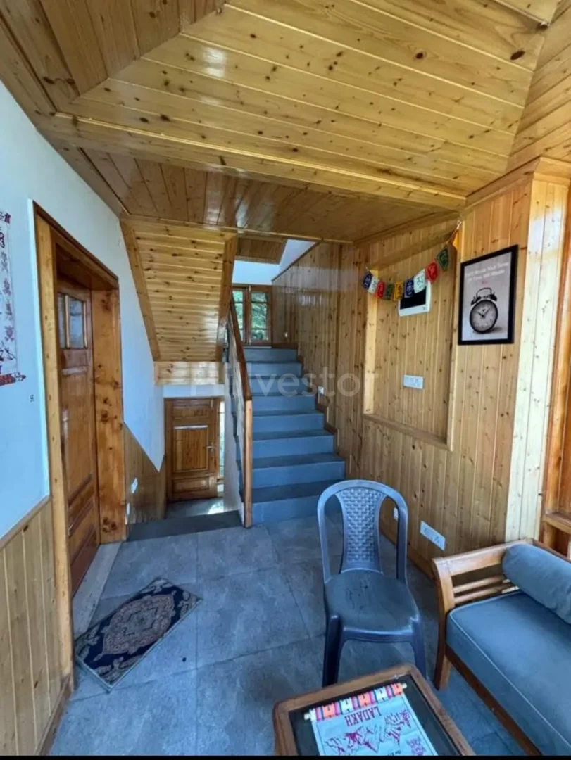 2,400 sq. ft. 6 BHK Apartment near Mall Road, Shimla